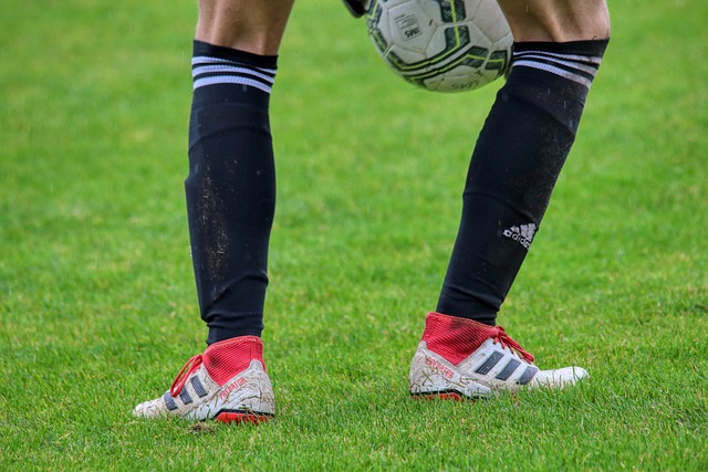 状态不错！三球半场三分6中3拿到13分4助